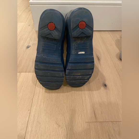 Authentic Hunter Tall Tain Boots - Picture 6 of 7